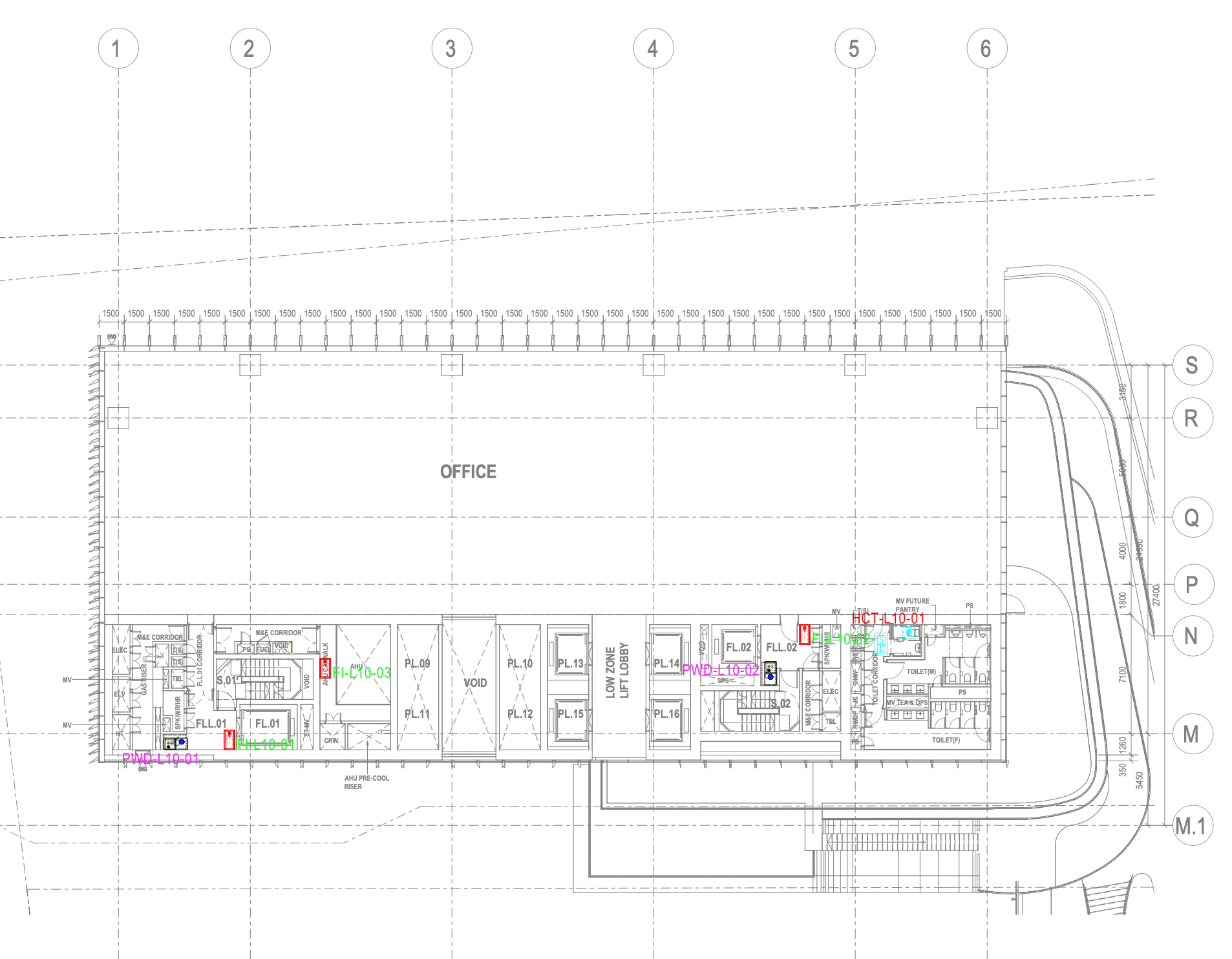 2D CAD floor plan layout with dimensions and room labels